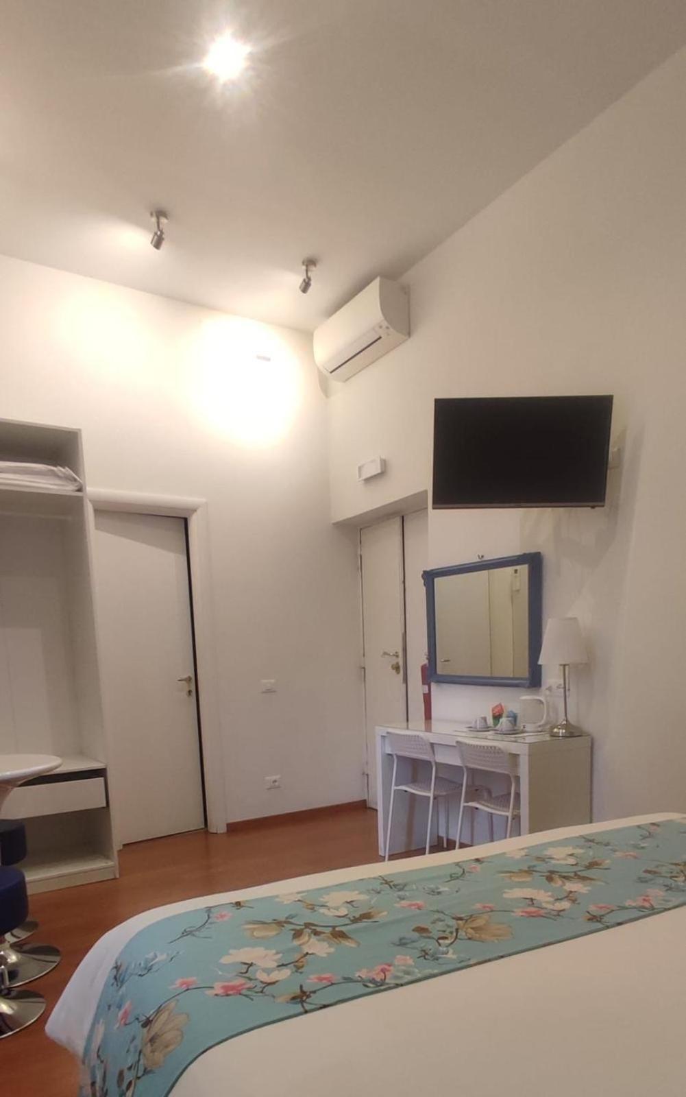 Temple View Fcollection Superior Relais Bed & Breakfast Rome Exterior photo